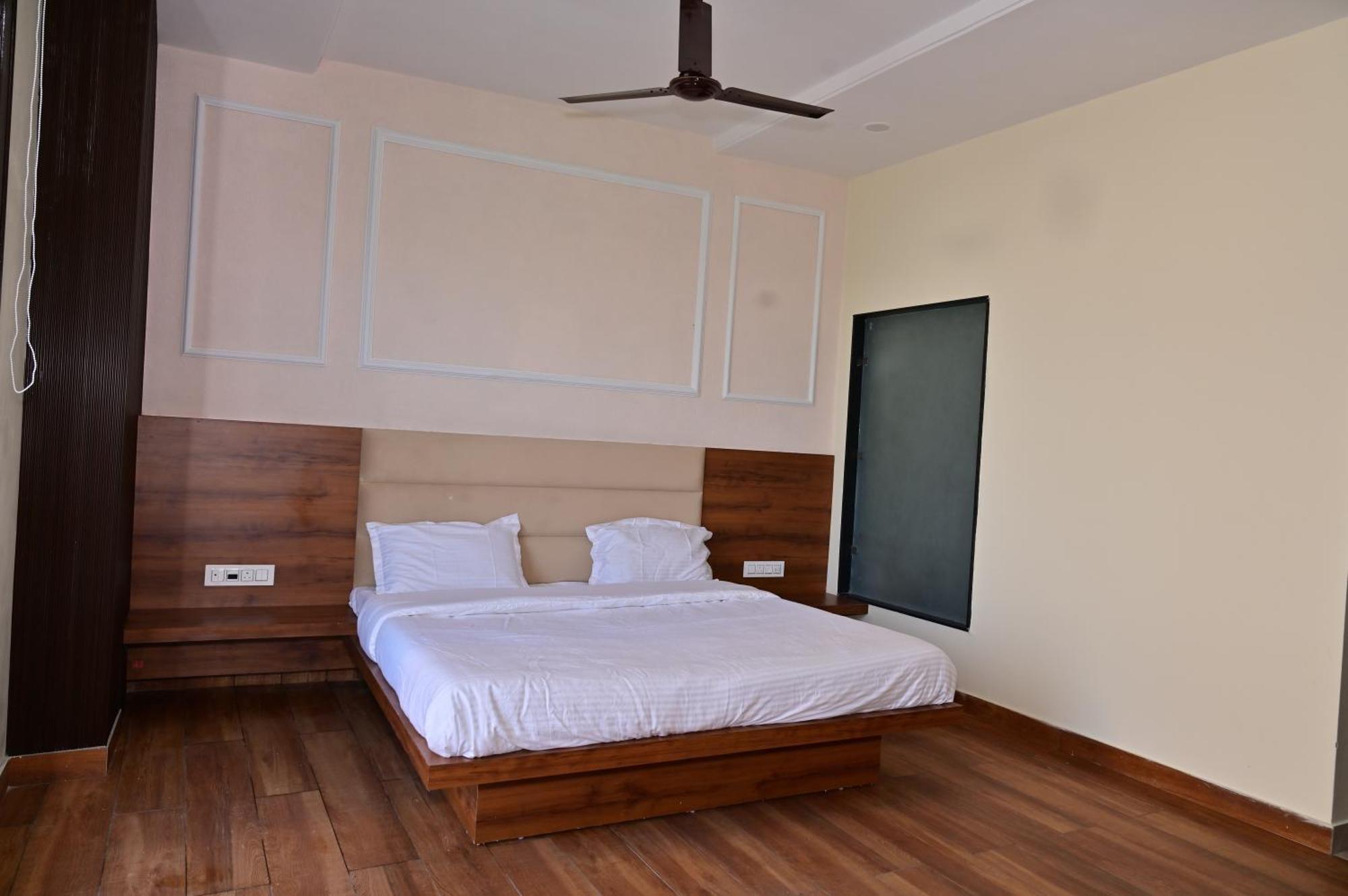 Ideal Home Stay Amritsar Bilik gambar